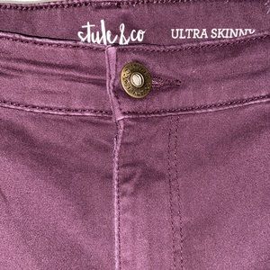 EUC Style & Co Ultra Skinny Jeans- Deep Wine